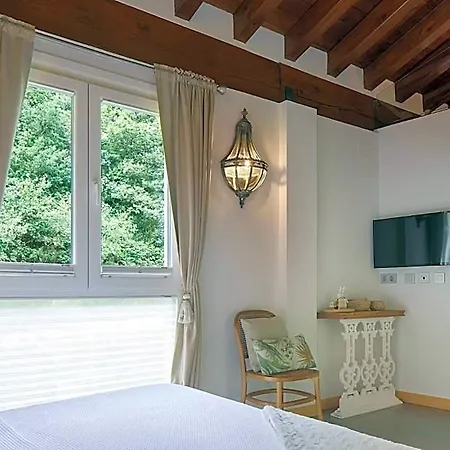 Boutique Txanka Erreka Parking Incluido 3* Orio